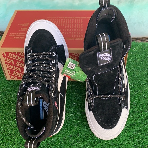 VANS SK8-Hi MTE 2.0 Dx Black/True White Men’s - Picture 7 of 16